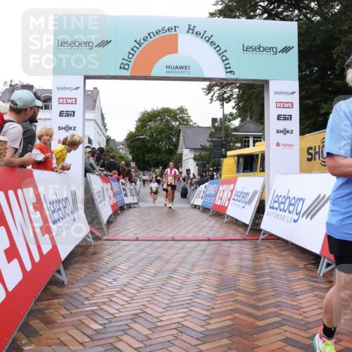 30.08.2026 - Blankeneser Heldenlauf Lena Gebhardt http://msf.ph/oto/10021323 30.08.2026 09:49:05 Ziel 1046, 1181, 1207, 1229, 1280, 1328, 1372, 1555, 1720, 1755, 1788 meine-sportfotos.de