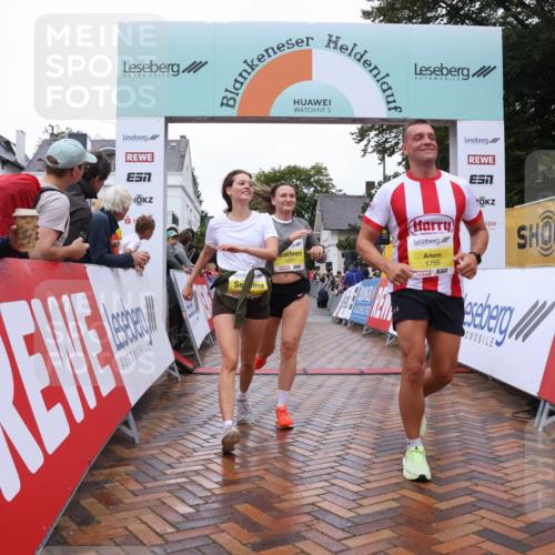 30.08.2026 - Blankeneser Heldenlauf Lena Gebhardt http://msf.ph/oto/10021336 30.08.2026 09:49:09 Ziel 1161, 1181, 1207, 1280, 1755 meine-sportfotos.de