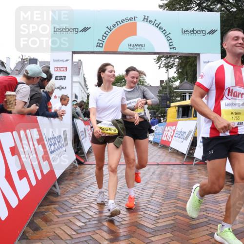 30.08.2026 - Blankeneser Heldenlauf Lena Gebhardt http://msf.ph/oto/10021339 30.08.2026 09:49:10 Ziel 1161, 1181, 1207, 1280, 1755 meine-sportfotos.de