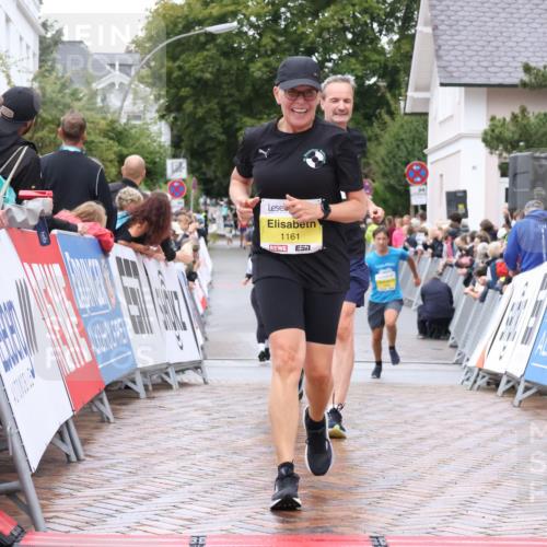 30.08.2026 - Blankeneser Heldenlauf Lena Gebhardt http://msf.ph/oto/10021350 30.08.2026 09:49:14 Ziel 1161, 1181, 1207, 1315, 1442, 1639, 1755 meine-sportfotos.de