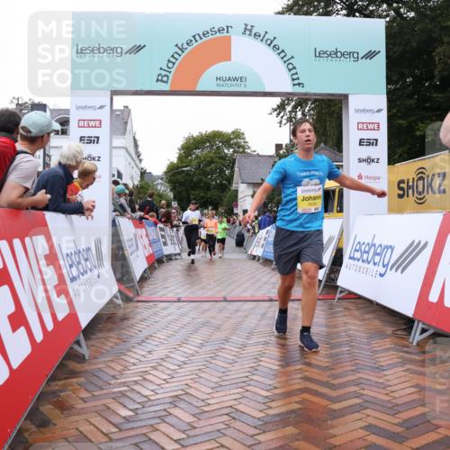 30.08.2026 - Blankeneser Heldenlauf Lena Gebhardt http://msf.ph/oto/10021373 30.08.2026 09:49:18 Ziel 1161, 1315, 1442, 1498, 1545, 1639 meine-sportfotos.de