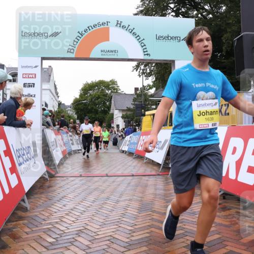 30.08.2026 - Blankeneser Heldenlauf Lena Gebhardt http://msf.ph/oto/10021378 30.08.2026 09:49:19 Ziel 1161, 1315, 1442, 1498, 1545, 1639 meine-sportfotos.de