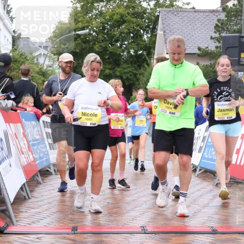30.08.2026 - Blankeneser Heldenlauf Lena Gebhardt http://msf.ph/oto/10021397 30.08.2026 09:49:26 Ziel 1498, 1503, 1537, 1538, 1539, 1545, 1660, 1664, 1665 meine-sportfotos.de