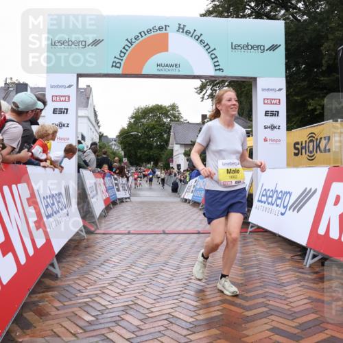 30.08.2026 - Blankeneser Heldenlauf Lena Gebhardt http://msf.ph/oto/10021414 30.08.2026 09:49:35 Ziel 1537, 1538, 1660, 1662 meine-sportfotos.de