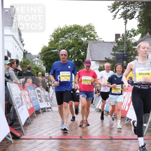 30.08.2026 - Blankeneser Heldenlauf Lena Gebhardt http://msf.ph/oto/10021420 30.08.2026 09:49:45 Ziel 1201, 1268, 1269, 1270, 1593, 1601, 1602, 1668, 1669 meine-sportfotos.de