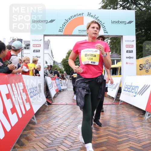 30.08.2026 - Blankeneser Heldenlauf Lena Gebhardt http://msf.ph/oto/10021469 30.08.2026 09:50:04 Ziel 1208, 1358, 1366, 1430, 1433, 1444, 1445, 1480, 1614, 1713, 1714 meine-sportfotos.de