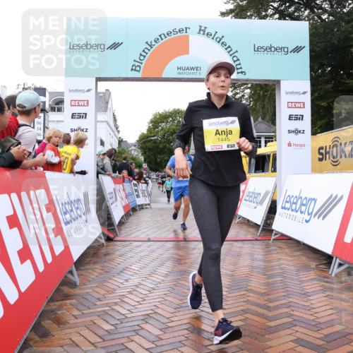 30.08.2026 - Blankeneser Heldenlauf Lena Gebhardt http://msf.ph/oto/10021482 30.08.2026 09:50:07 Ziel 1208, 1430, 1433, 1444, 1445, 1480, 1713, 1714 meine-sportfotos.de