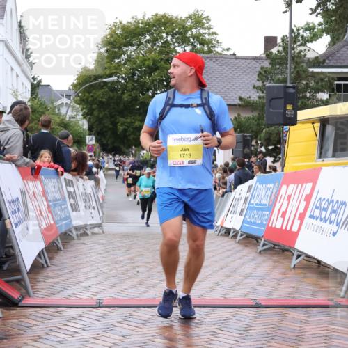 30.08.2026 - Blankeneser Heldenlauf Lena Gebhardt http://msf.ph/oto/10021484 30.08.2026 09:50:08 Ziel 1208, 1430, 1444, 1445, 1480, 1713, 1714 meine-sportfotos.de