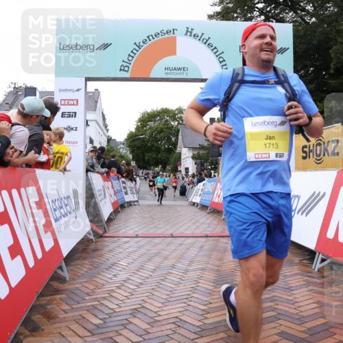 30.08.2026 - Blankeneser Heldenlauf Lena Gebhardt http://msf.ph/oto/10021488 30.08.2026 09:50:10 Ziel 1208, 1445, 1480, 1713, 1714 meine-sportfotos.de