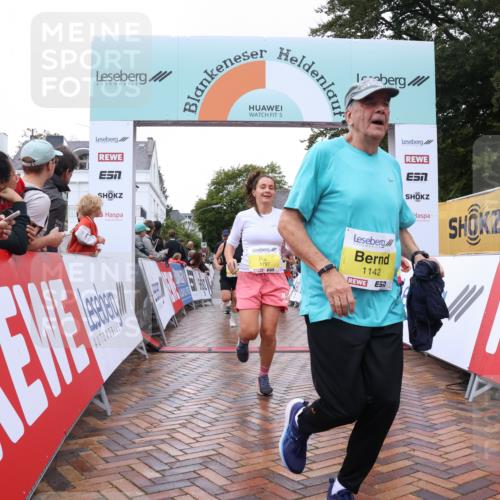 30.08.2026 - Blankeneser Heldenlauf Lena Gebhardt http://msf.ph/oto/10021495 30.08.2026 09:50:17 Ziel 1032, 1142, 1298, 1453, 1454, 1701, 1797, 1798 meine-sportfotos.de