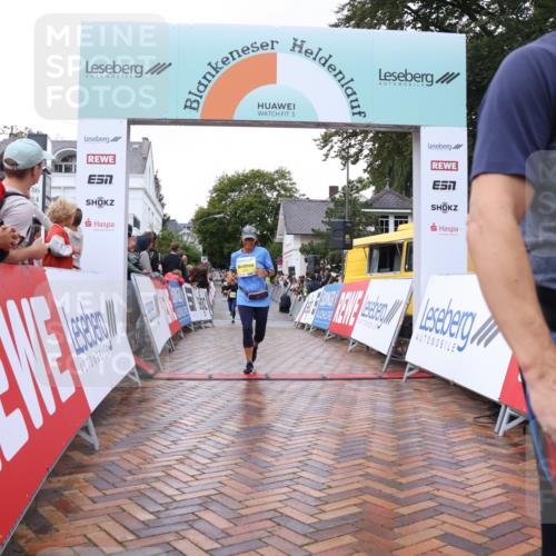 30.08.2026 - Blankeneser Heldenlauf Lena Gebhardt http://msf.ph/oto/10021513 30.08.2026 09:50:23 Ziel 1032, 1142, 1297, 1298, 1453, 1454, 1701, 1797, 1798 meine-sportfotos.de