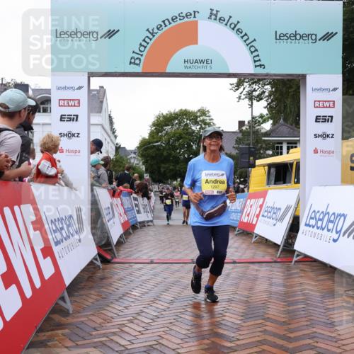 30.08.2026 - Blankeneser Heldenlauf Lena Gebhardt http://msf.ph/oto/10021515 30.08.2026 09:50:24 Ziel 1032, 1297, 1298, 1453, 1454, 1701, 1797, 1798 meine-sportfotos.de