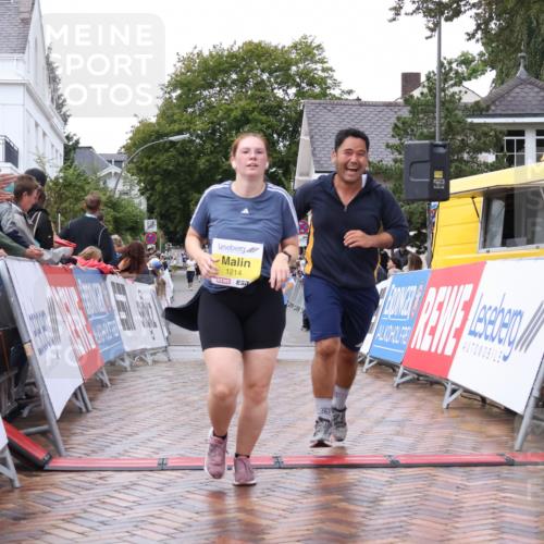30.08.2026 - Blankeneser Heldenlauf Lena Gebhardt http://msf.ph/oto/10021576 30.08.2026 09:50:45 Ziel 1040, 1090, 1214, 1342, 1427, 1428, 1551 meine-sportfotos.de