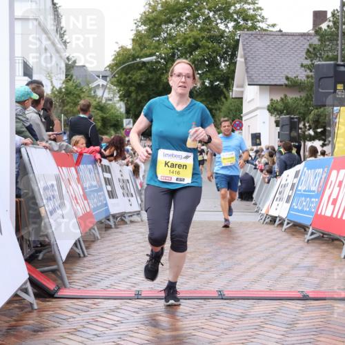 30.08.2026 - Blankeneser Heldenlauf Lena Gebhardt http://msf.ph/oto/10021603 30.08.2026 09:50:56 Ziel 1416, 1427, 1428, 1458 meine-sportfotos.de