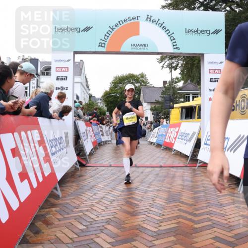 30.08.2026 - Blankeneser Heldenlauf Lena Gebhardt http://msf.ph/oto/10021631 30.08.2026 09:51:10 Ziel 1001, 1088, 1264, 1401, 1469, 1583, 1779, 1786, 1787 meine-sportfotos.de