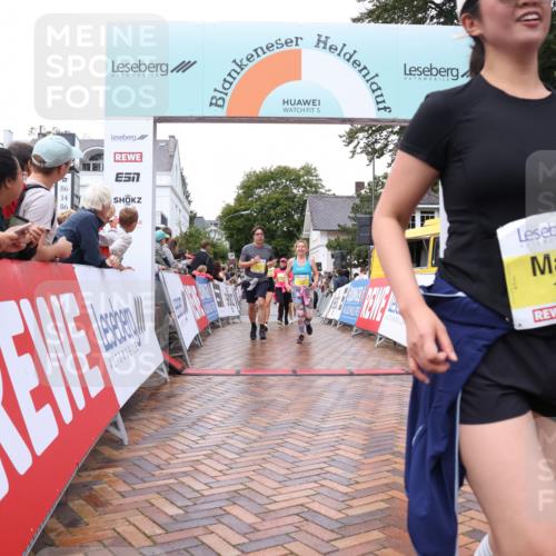 30.08.2026 - Blankeneser Heldenlauf Lena Gebhardt http://msf.ph/oto/10021636 30.08.2026 09:51:12 Ziel 1001, 1088, 1243, 1244, 1264, 1401, 1469, 1583, 1779, 1786, 1787 meine-sportfotos.de