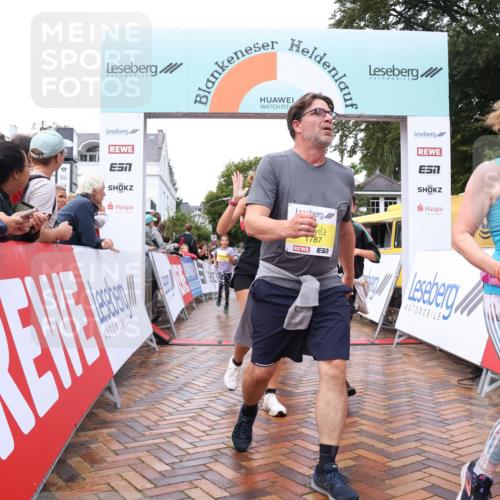 30.08.2026 - Blankeneser Heldenlauf Lena Gebhardt http://msf.ph/oto/10021647 30.08.2026 09:51:15 Ziel 1001, 1088, 1243, 1244, 1264, 1401, 1469, 1490, 1786, 1787 meine-sportfotos.de