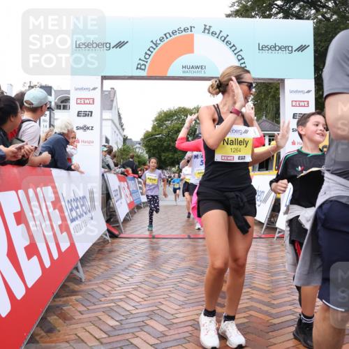 30.08.2026 - Blankeneser Heldenlauf Lena Gebhardt http://msf.ph/oto/10021651 30.08.2026 09:51:16 Ziel 1001, 1243, 1244, 1264, 1401, 1469, 1473, 1490, 1786, 1787 meine-sportfotos.de