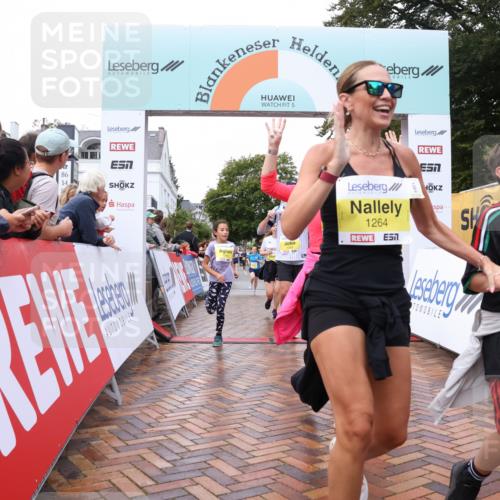 30.08.2026 - Blankeneser Heldenlauf Lena Gebhardt http://msf.ph/oto/10021653 30.08.2026 09:51:17 Ziel 1001, 1243, 1244, 1264, 1401, 1469, 1473, 1490, 1786, 1787 meine-sportfotos.de