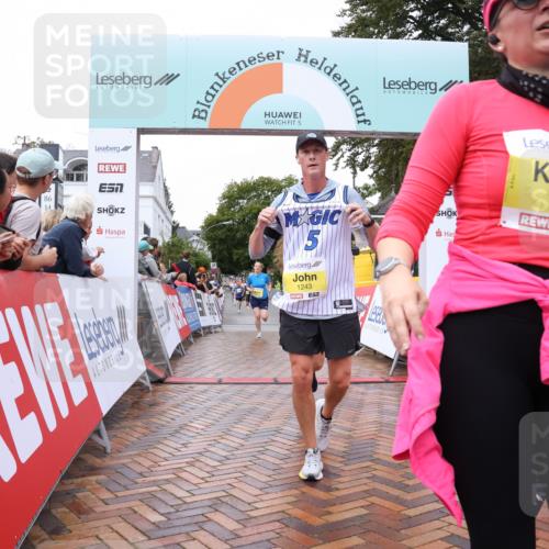 30.08.2026 - Blankeneser Heldenlauf Lena Gebhardt http://msf.ph/oto/10021662 30.08.2026 09:51:18 Ziel 1001, 1243, 1244, 1264, 1401, 1473, 1490, 1786, 1787 meine-sportfotos.de