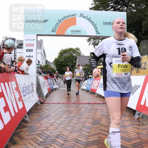 30.08.2026 - Blankeneser Heldenlauf Lena Gebhardt http://msf.ph/oto/10021701 30.08.2026 09:51:34 Ziel 1008, 1009, 1146, 1259, 1325, 1441, 1719, 1721, 1768 meine-sportfotos.de