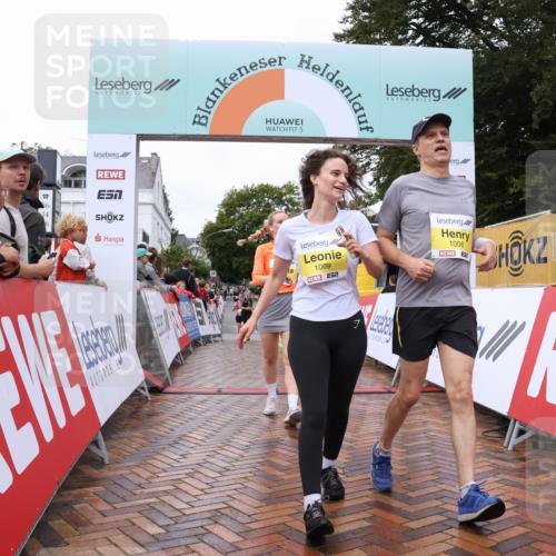 30.08.2026 - Blankeneser Heldenlauf Lena Gebhardt http://msf.ph/oto/10021711 30.08.2026 09:51:37 Ziel 1008, 1009, 1146, 1259, 1325, 1441, 1711, 1719, 1721, 1768 meine-sportfotos.de