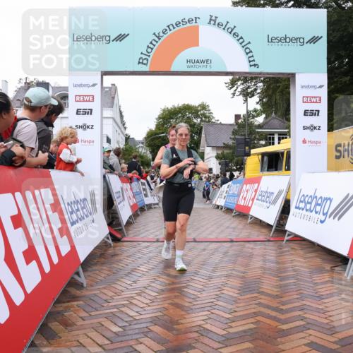 30.08.2026 - Blankeneser Heldenlauf Lena Gebhardt http://msf.ph/oto/10021732 30.08.2026 09:51:43 Ziel 1008, 1009, 1031, 1146, 1154, 1441, 1711, 1768 meine-sportfotos.de