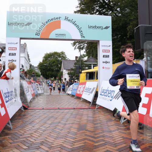30.08.2026 - Blankeneser Heldenlauf Lena Gebhardt http://msf.ph/oto/10021771 30.08.2026 09:52:00 Ziel 1020, 1193, 1737 meine-sportfotos.de