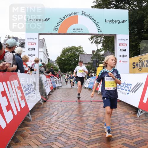 30.08.2026 - Blankeneser Heldenlauf Lena Gebhardt http://msf.ph/oto/10021811 30.08.2026 09:52:18 Ziel 1496, 1504, 1580, 1638, 1688, 1733, 1783, 3572 meine-sportfotos.de