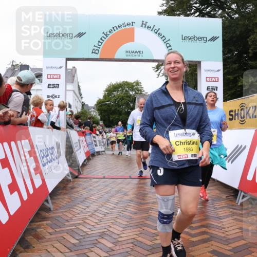 30.08.2026 - Blankeneser Heldenlauf Lena Gebhardt http://msf.ph/oto/10021830 30.08.2026 09:52:24 Ziel 1049, 1050, 1059, 1348, 1496, 1502, 1514, 1580, 1688, 1783, 3572 meine-sportfotos.de