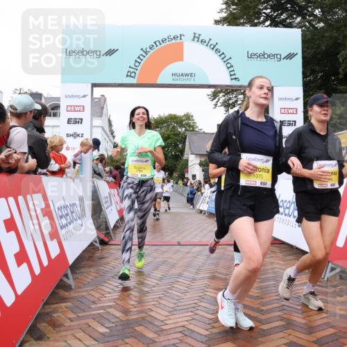 30.08.2026 - Blankeneser Heldenlauf Lena Gebhardt http://msf.ph/oto/10021860 30.08.2026 09:52:33 Ziel 1049, 1070, 1198, 1348, 1396, 1514, 1780, 1789 meine-sportfotos.de
