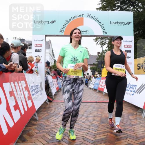 30.08.2026 - Blankeneser Heldenlauf Lena Gebhardt http://msf.ph/oto/10021863 30.08.2026 09:52:33 Ziel 1049, 1070, 1198, 1348, 1396, 1514, 1780, 1789 meine-sportfotos.de