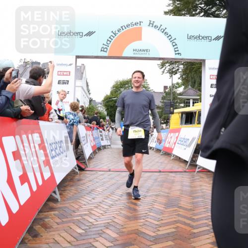 30.08.2026 - Blankeneser Heldenlauf Lena Gebhardt http://msf.ph/oto/10021907 30.08.2026 09:52:49 Ziel 1194, 1310, 1311, 1333, 1573, 1670, 1671, 1742, 1753, 1803 meine-sportfotos.de