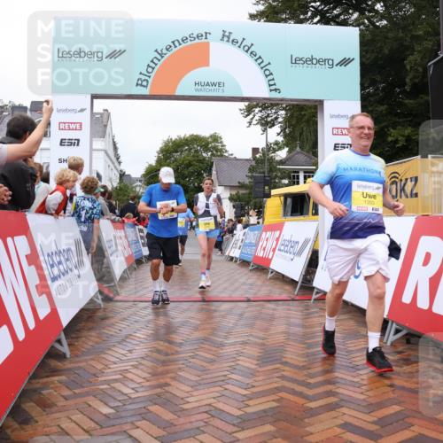 30.08.2026 - Blankeneser Heldenlauf Lena Gebhardt http://msf.ph/oto/10021918 30.08.2026 09:52:53 Ziel 1183, 1194, 1310, 1311, 1333, 1573, 1670, 1671, 1742 meine-sportfotos.de