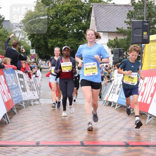 30.08.2026 - Blankeneser Heldenlauf Lena Gebhardt http://msf.ph/oto/10021936 30.08.2026 09:53:06 Ziel 1115, 1133, 1167, 1215, 1324, 1698 meine-sportfotos.de