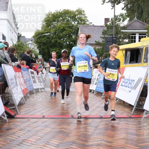 30.08.2026 - Blankeneser Heldenlauf Lena Gebhardt http://msf.ph/oto/10021938 30.08.2026 09:53:06 Ziel 1115, 1133, 1167, 1215, 1324, 1698 meine-sportfotos.de