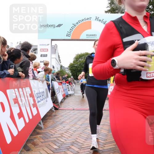 30.08.2026 - Blankeneser Heldenlauf Lena Gebhardt http://msf.ph/oto/10021979 30.08.2026 09:53:13 Ziel 1079, 1115, 1133, 1167, 1189, 1215, 1324, 1698, 1748 meine-sportfotos.de