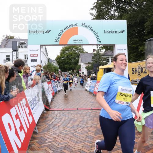 30.08.2026 - Blankeneser Heldenlauf Lena Gebhardt http://msf.ph/oto/10022035 30.08.2026 09:53:52 Ziel 1066, 1213, 1728, 1778 meine-sportfotos.de