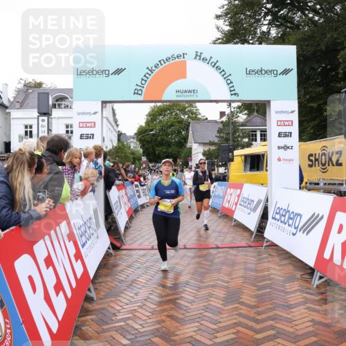 30.08.2026 - Blankeneser Heldenlauf Lena Gebhardt http://msf.ph/oto/10022045 30.08.2026 09:53:55 Ziel 1066, 1213, 1332, 1728, 1778 meine-sportfotos.de