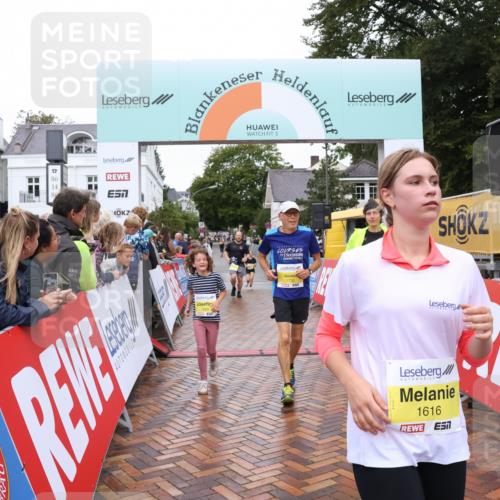 30.08.2026 - Blankeneser Heldenlauf Lena Gebhardt http://msf.ph/oto/10022077 30.08.2026 09:54:06 Ziel 1250, 1253, 1578, 1616, 1732 meine-sportfotos.de