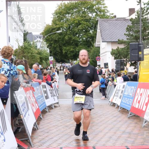 30.08.2026 - Blankeneser Heldenlauf Lena Gebhardt http://msf.ph/oto/10022087 30.08.2026 09:54:09 Ziel 1102, 1250, 1253, 1578, 1616, 1732 meine-sportfotos.de