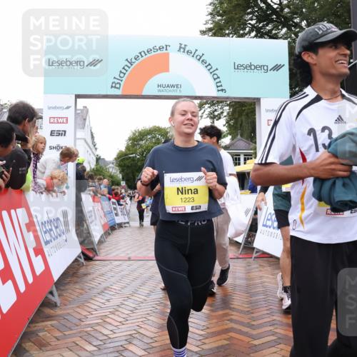 30.08.2026 - Blankeneser Heldenlauf Lena Gebhardt http://msf.ph/oto/10022144 30.08.2026 09:54:46 Ziel 1122, 1223, 1463, 1464, 1465, 1466, 1467, 1649, 1687 meine-sportfotos.de