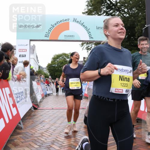 30.08.2026 - Blankeneser Heldenlauf Lena Gebhardt http://msf.ph/oto/10022146 30.08.2026 09:54:46 Ziel 1122, 1223, 1463, 1464, 1465, 1466, 1467, 1649, 1687 meine-sportfotos.de