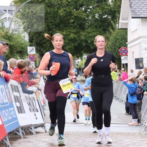 30.08.2026 - Blankeneser Heldenlauf Lena Gebhardt http://msf.ph/oto/10022155 30.08.2026 09:54:48 Ziel 1122, 1223, 1463, 1464, 1465, 1466, 1467, 1649, 1687 meine-sportfotos.de