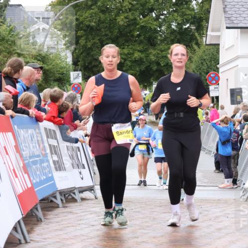 30.08.2026 - Blankeneser Heldenlauf Lena Gebhardt http://msf.ph/oto/10022157 30.08.2026 09:54:49 Ziel 1122, 1223, 1463, 1464, 1465, 1466, 1467, 1649 meine-sportfotos.de