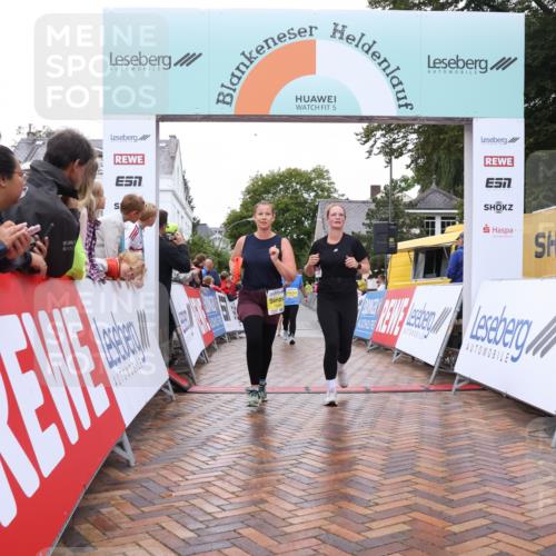 30.08.2026 - Blankeneser Heldenlauf Lena Gebhardt http://msf.ph/oto/10022163 30.08.2026 09:54:51 Ziel 1122, 1223, 1463, 1464, 1465, 1466, 1467, 1622, 1649 meine-sportfotos.de