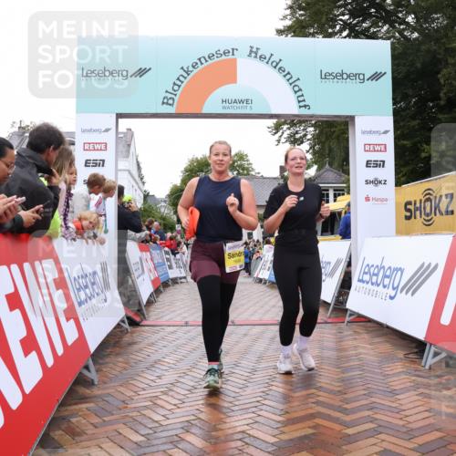 30.08.2026 - Blankeneser Heldenlauf Lena Gebhardt http://msf.ph/oto/10022167 30.08.2026 09:54:52 Ziel 1122, 1223, 1464, 1465, 1466, 1467, 1477, 1622, 1649 meine-sportfotos.de
