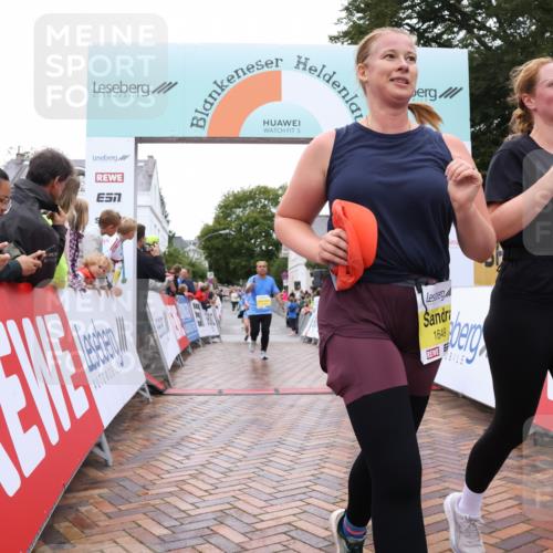 30.08.2026 - Blankeneser Heldenlauf Lena Gebhardt http://msf.ph/oto/10022170 30.08.2026 09:54:52 Ziel 1122, 1223, 1464, 1465, 1466, 1467, 1477, 1622, 1649 meine-sportfotos.de