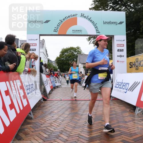30.08.2026 - Blankeneser Heldenlauf Lena Gebhardt http://msf.ph/oto/10022197 30.08.2026 09:54:59 Ziel 1240, 1318, 1477, 1622 meine-sportfotos.de