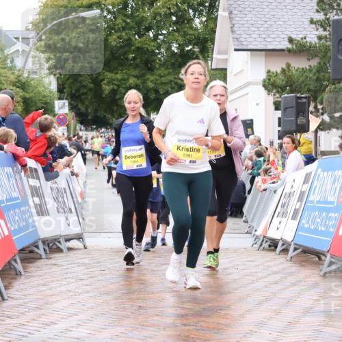 30.08.2026 - Blankeneser Heldenlauf Lena Gebhardt http://msf.ph/oto/10022212 30.08.2026 09:55:05 Ziel 1068, 1135, 1240, 1318, 1364, 1391 meine-sportfotos.de